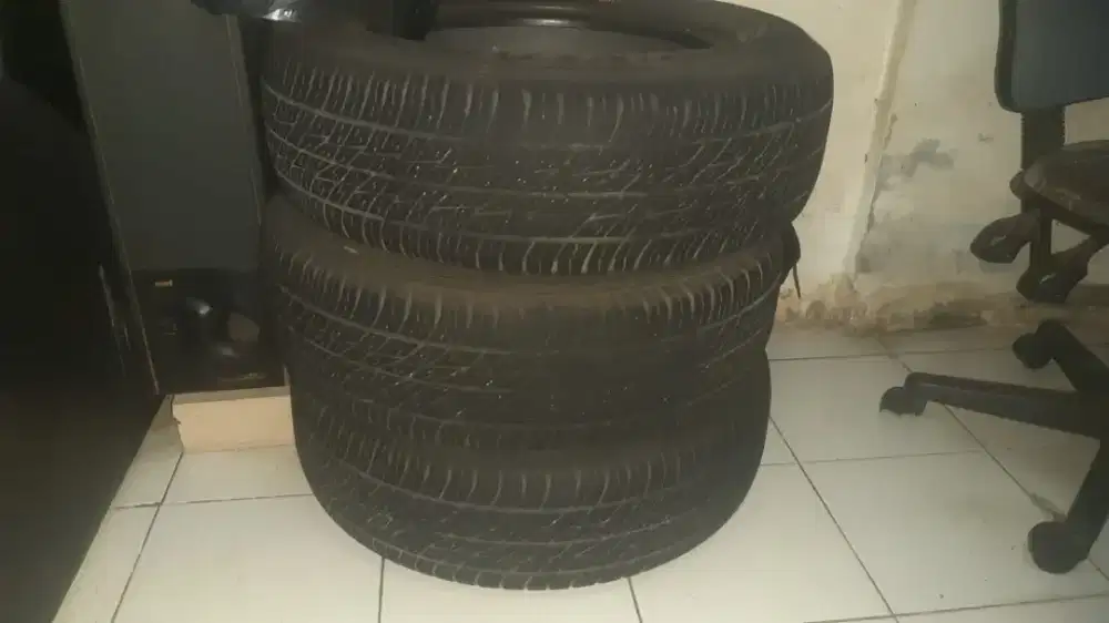 Di jual ban terios/rush konde