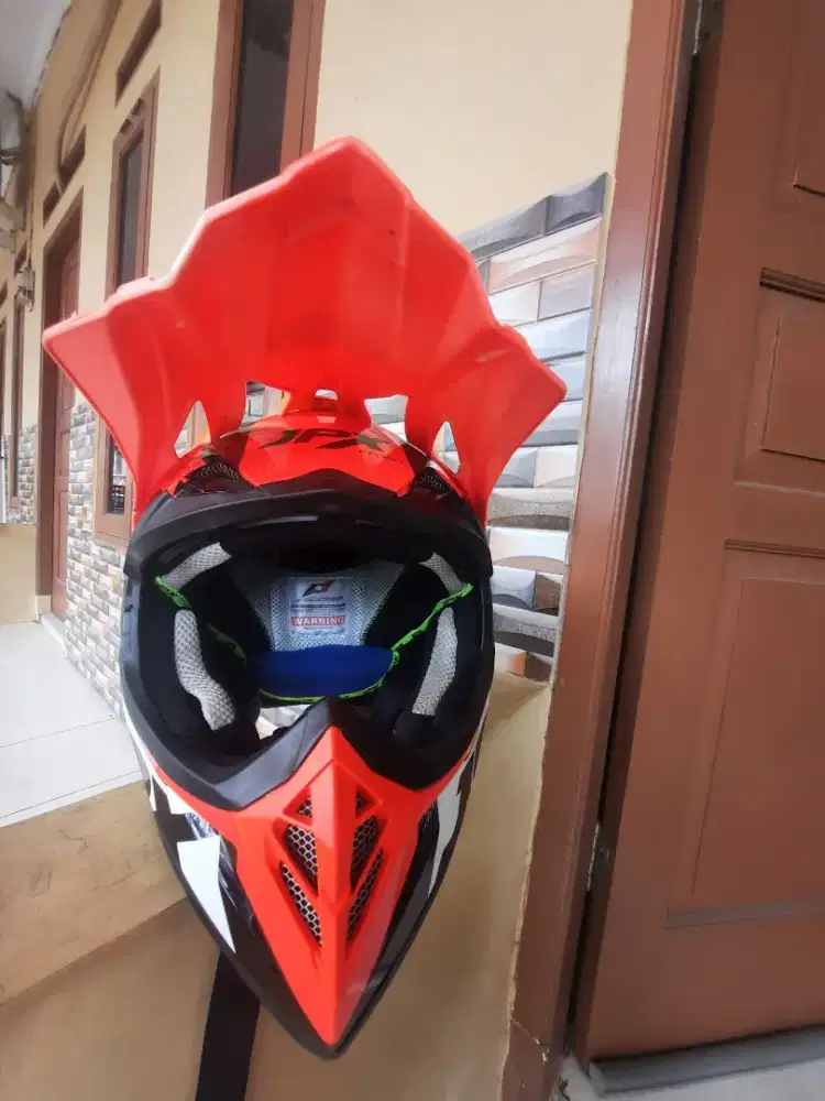 helm jpx cros busa padat
jual cepat 350