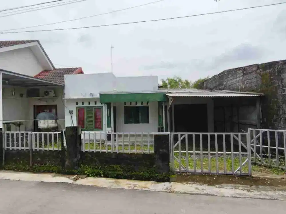 MURAH!! BU!! Rumah Luas Akses Bagus Area jl. Kaliurang km 9 Dekat Kampus UGM Dan UII, PLN Banteng