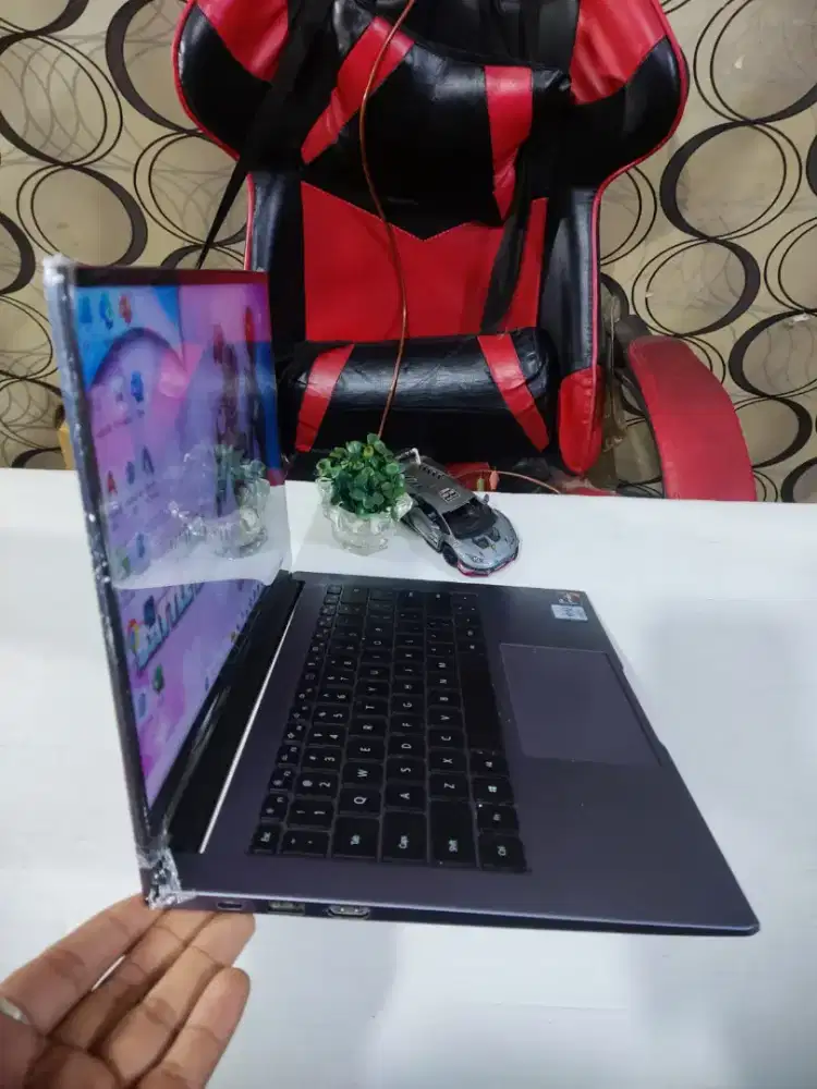 Laptop Design Huawei Ryzen 7 Ram 8/512gb Ssd Siap Pakai COD