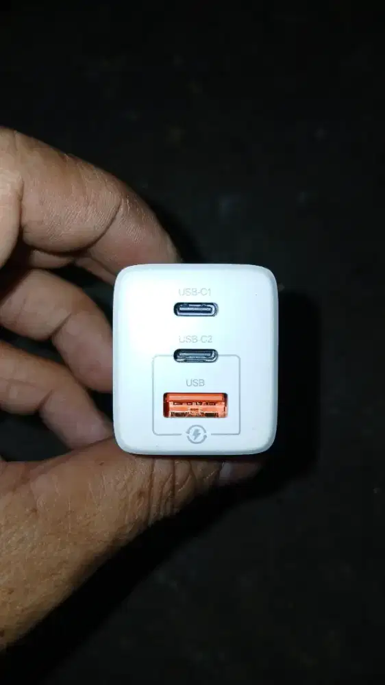 Kepala Charger Adaptor Pengisi Daya Cepat USAMS Model Number: US-CC110