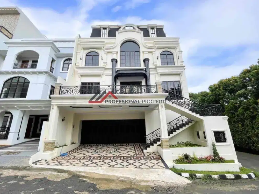 Brand New House Dalam Komplek Lingkungan Tenang