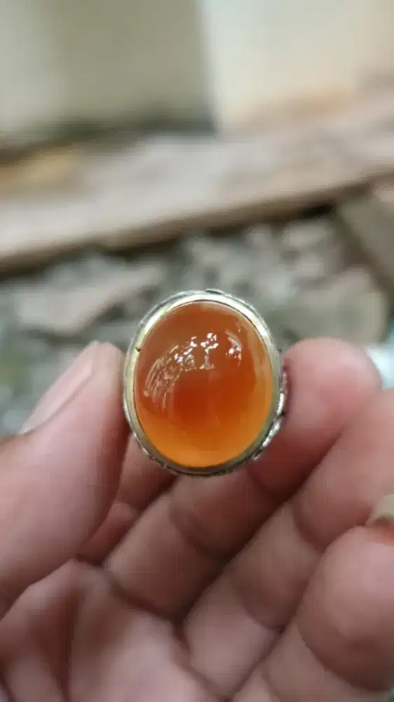 Batu akik Cempaka/madu