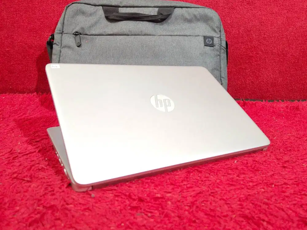 Laptop HP 14S-DQ4016TU Core i5-1115G7 RAM 8GB SSD 512GB (Garansi On)