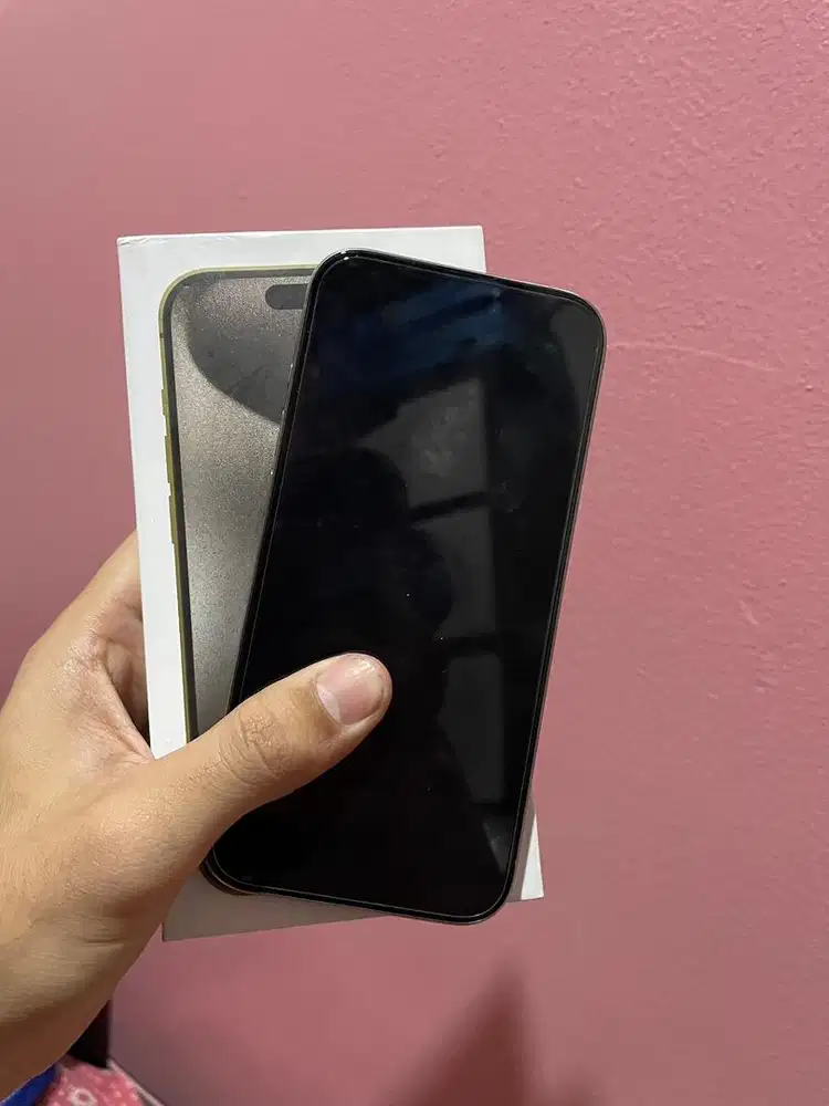 iPhone 15 pro titanium 128gb ex ibox