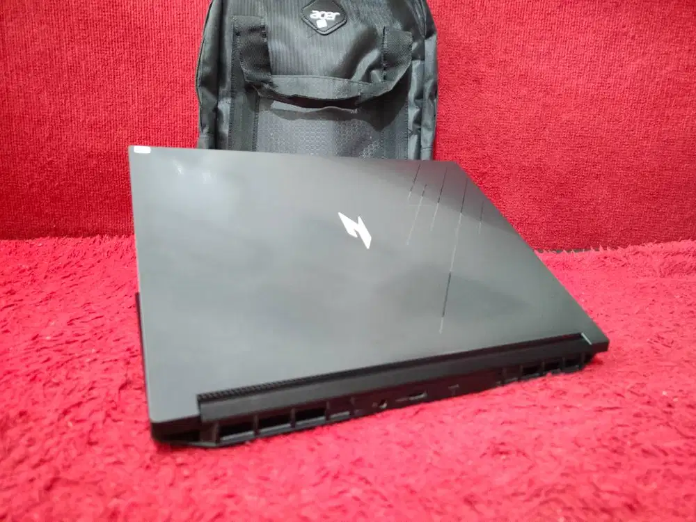 Laptop Gaming ACER Nitro ANV16-71 Core i7-14650HX RAM 16GB SSD 512GB