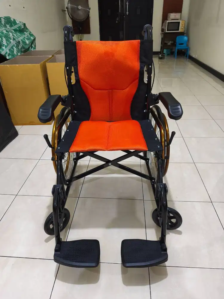 Kursi roda Getwell 1