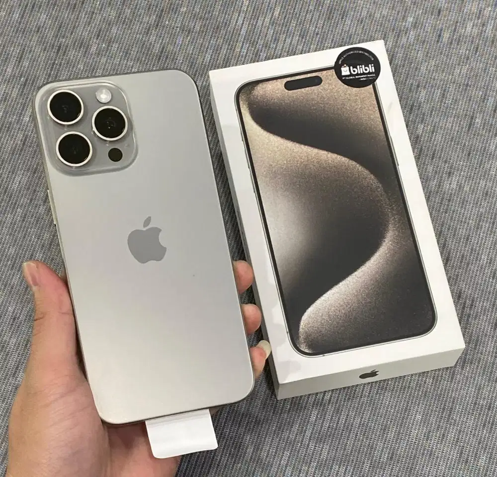 iPhone 15 Pro Max 256GB Natural Titanium Resmi
