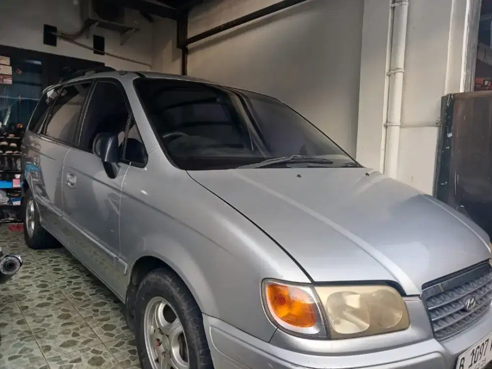 Hyundai Trajet 2003 7 seat