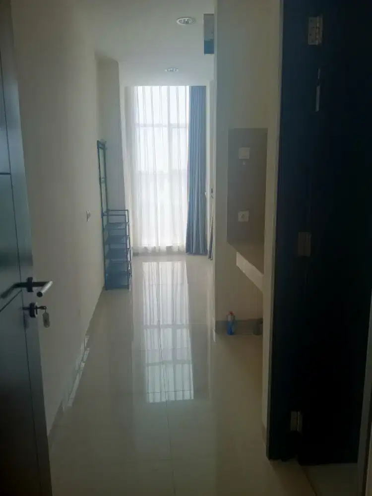 Disewakan unit type studio unfurhnish diApt Grand Pakubuwono Terrace