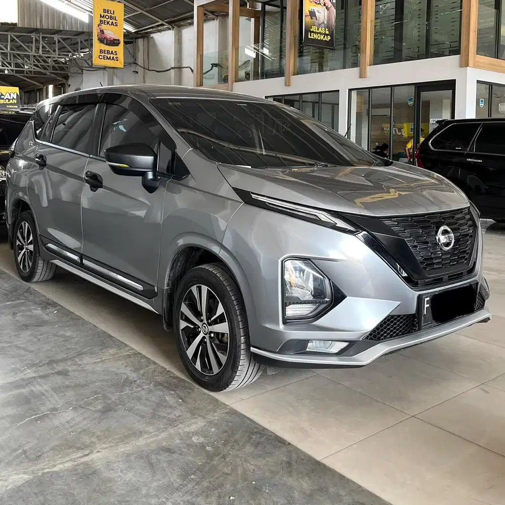 Nissan Livina  VL AT 2022