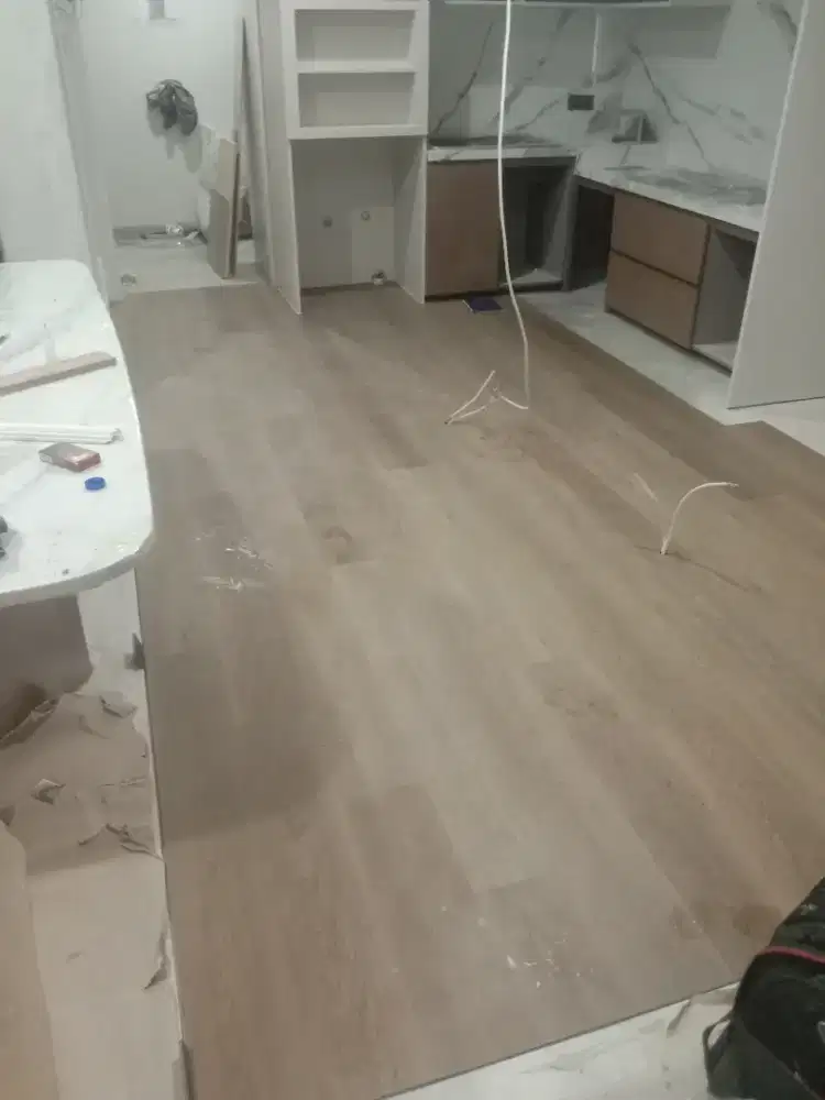 Jasa pasang SPC dan vinil