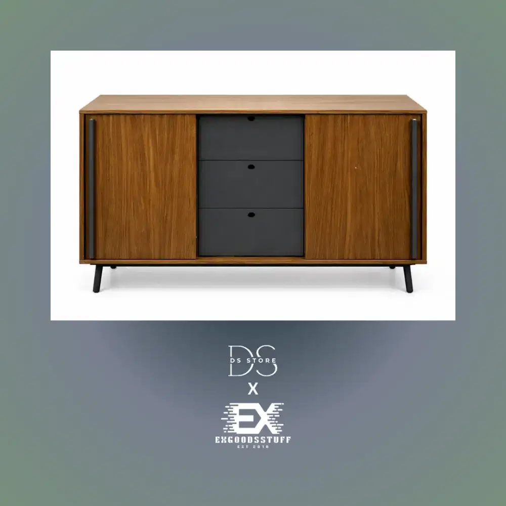 Meja TV Dekoruma Minimalis (Baru 4 Bulan)