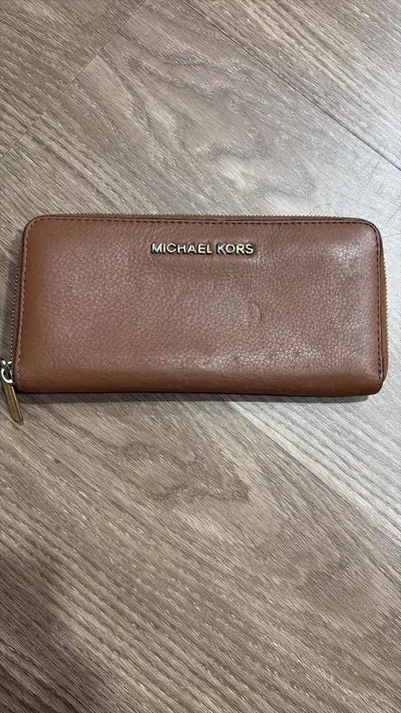 Dompet Micheal Kors
