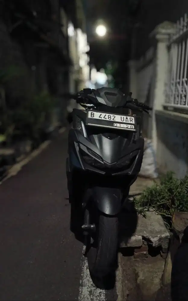 Jual mote Vario 160 plat mati setahun