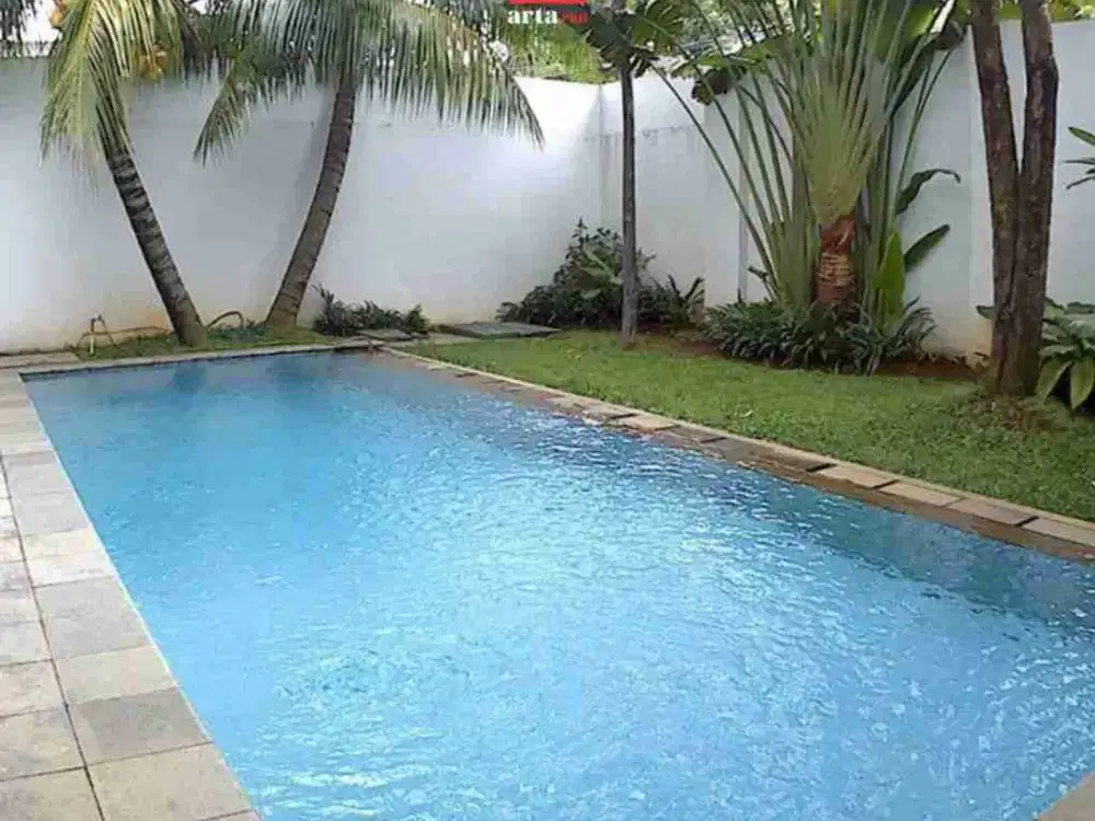 Townhouse Dua Kemang dengan S Pool di Lokasi Strategis