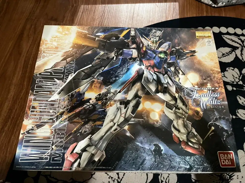 MG GUNDAM PROTO ZERO SUDAH DI RAKIT