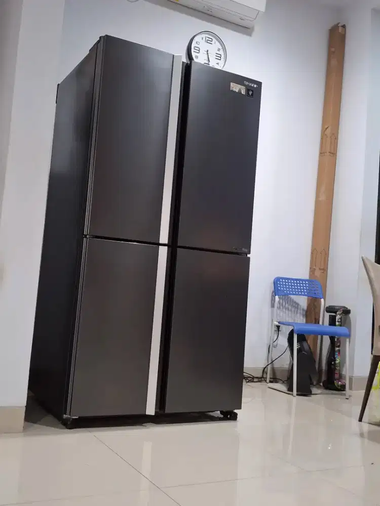 Kulkas sharp.4 pintu kondisi rusak