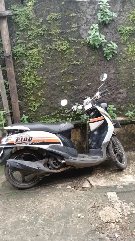 Dijual motor fino tahun 2013