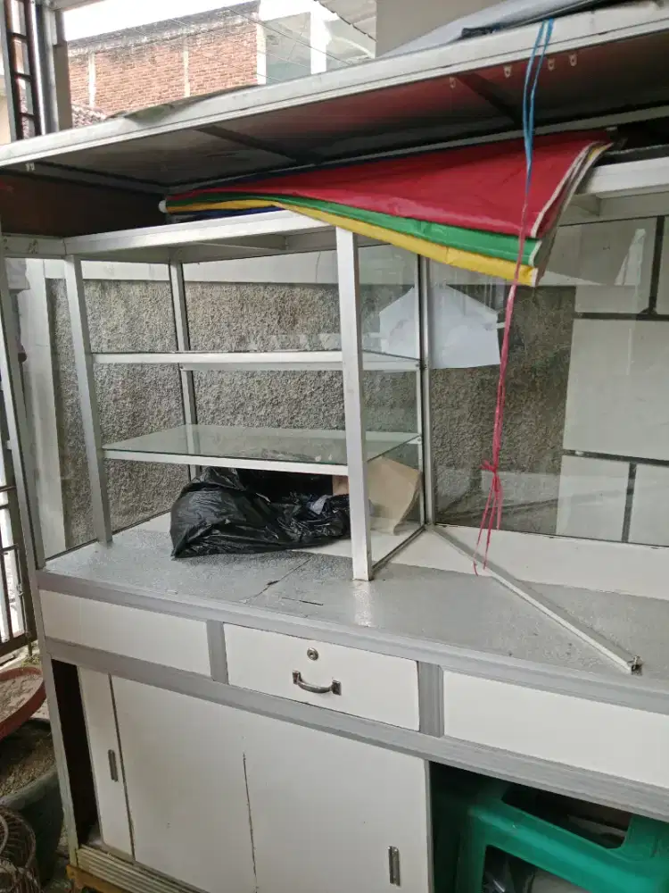 Gerobak bekas gorengan