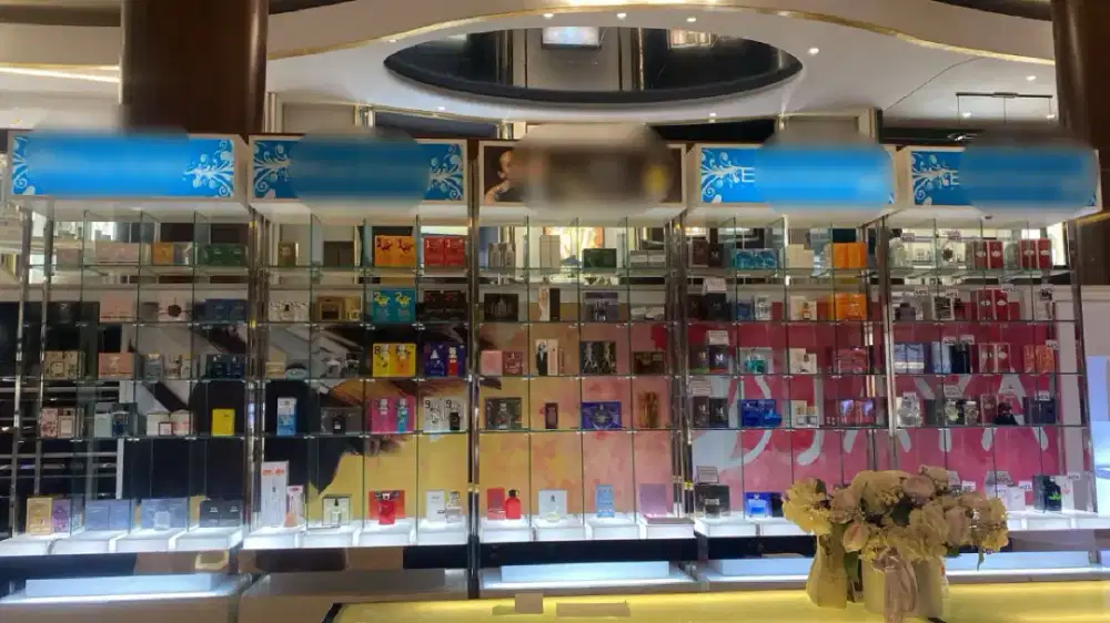 Counter lemari rak display