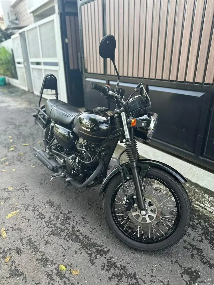 Kawasaki W175 SE , 127 KM Only (Unit simpanan)