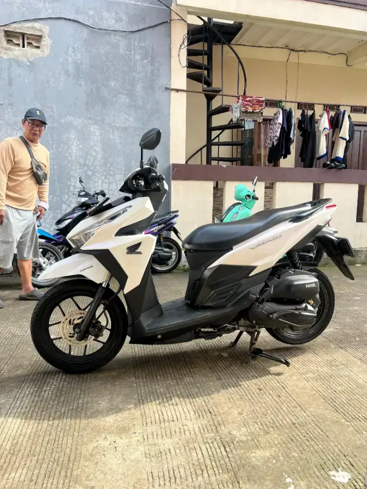 Honda Vario 150 CBS ISS thn 2017