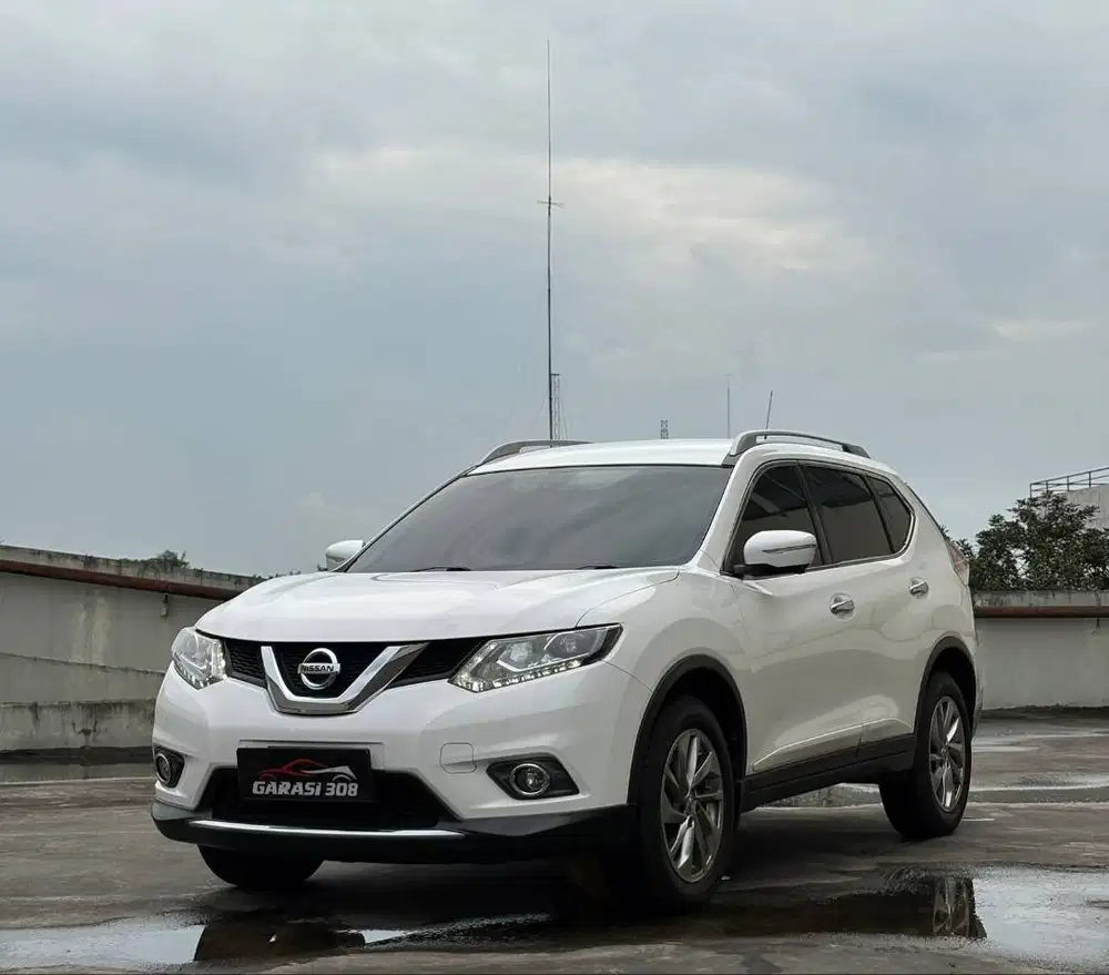 Nissan Xtrail 2.5 2017 T32 Warna Putih Tangan pertama Km 40 rb record