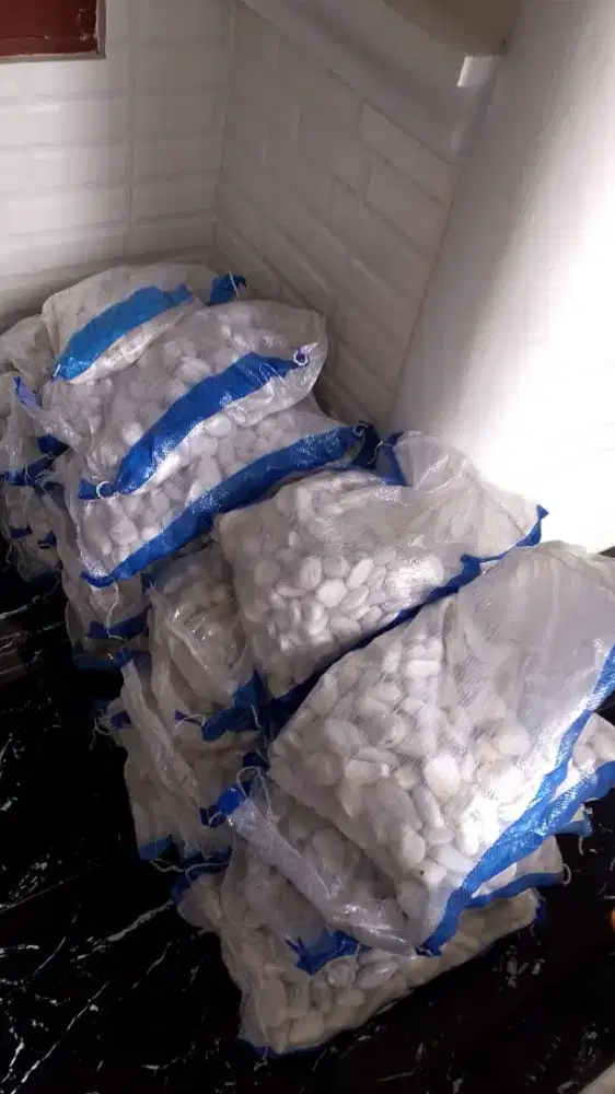 Baru hias putih/batu kupang putih uk 10kg