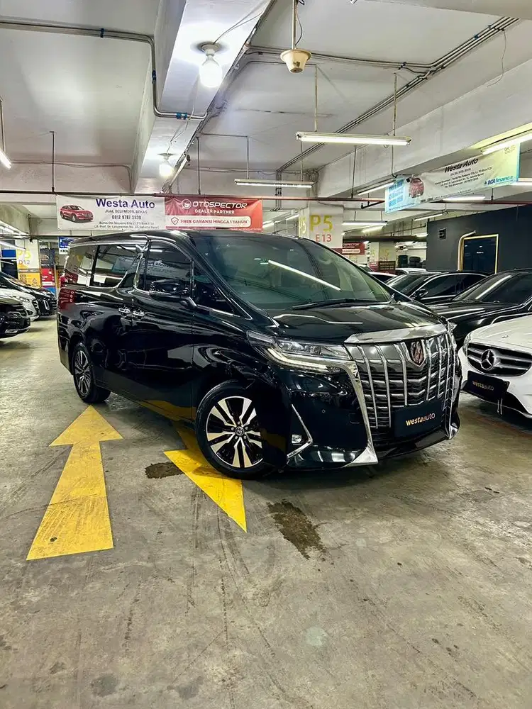TSS Toyota Alphard  G ATPM 2022 Like New 2023