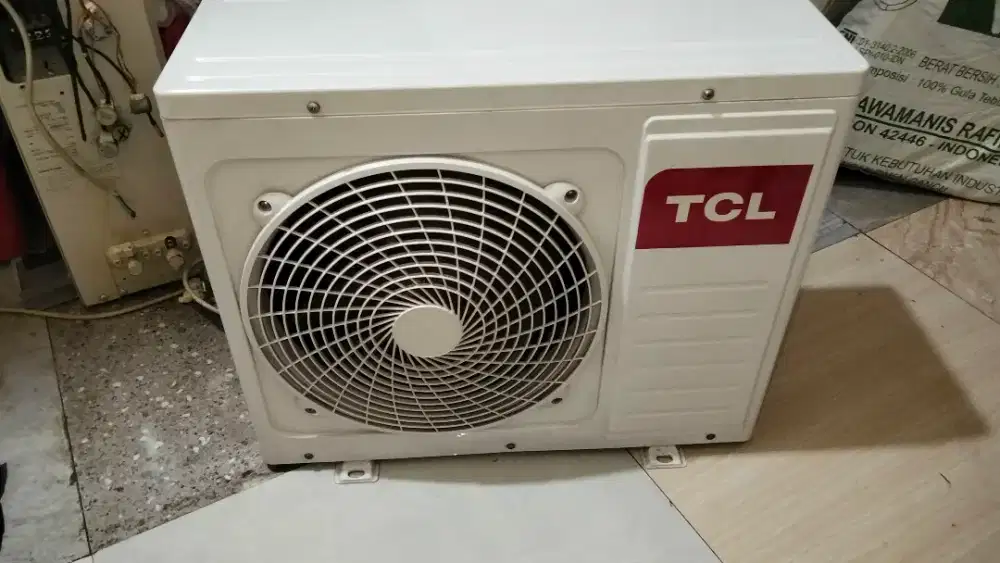 Outdor ac TCL setengah pk
