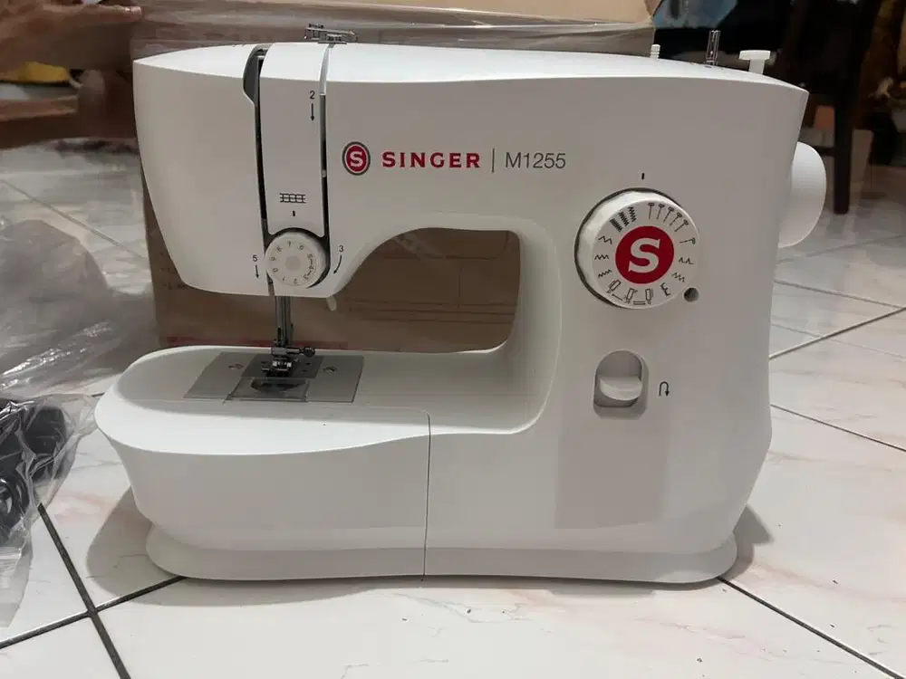 Mesin jahit portable singer