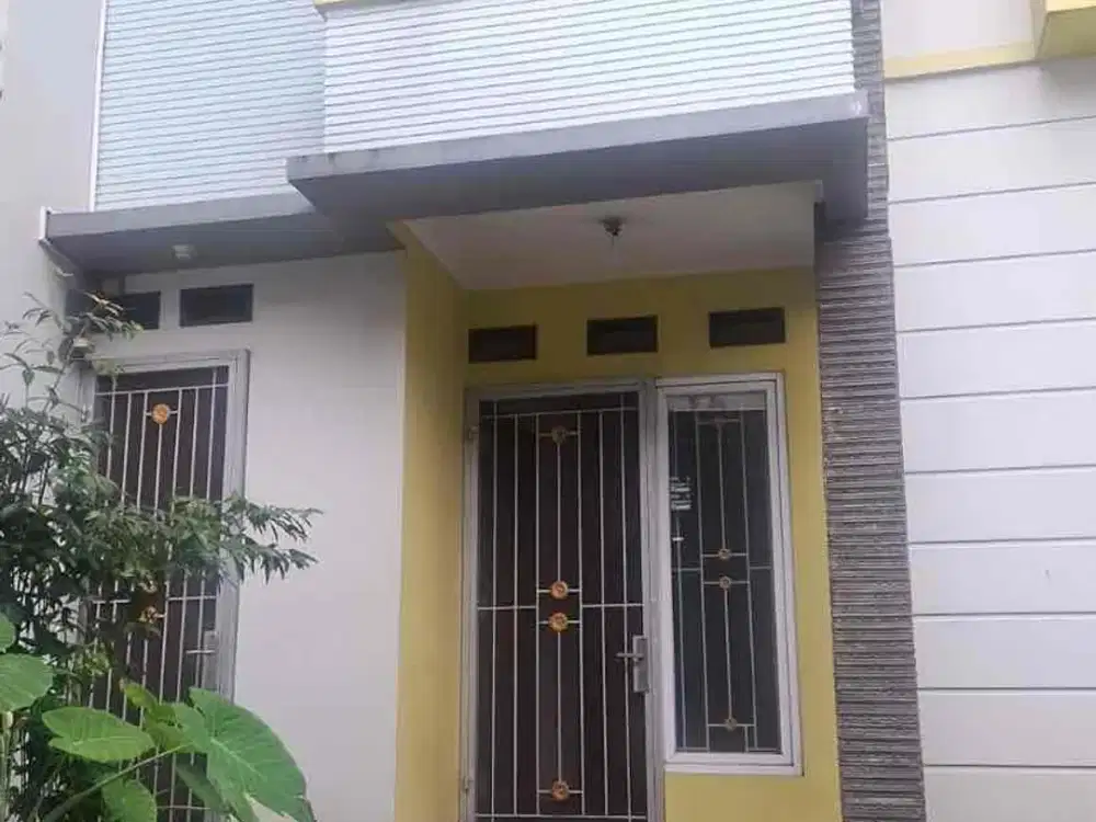 Rumah di Mahkota Residence Pejaten Jaksel