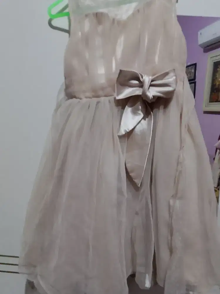 Baju pesta anak