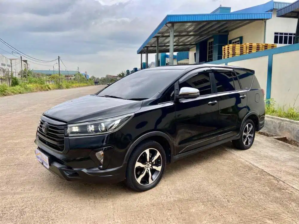 TOYOTA VENTURER 2.4 AT 2022