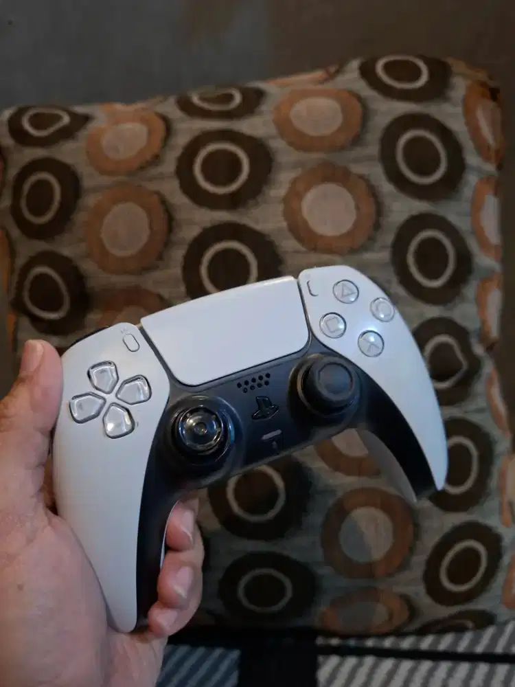 2 unit Dualsense wireless controller PS 5