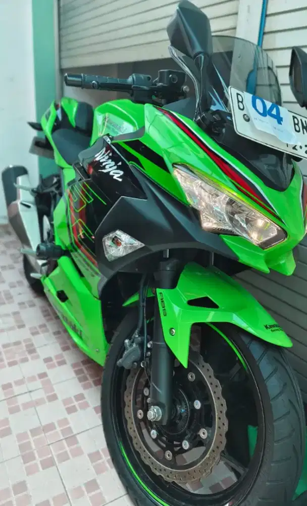 DIJUAL MOTOR NINJA KAWASAKI