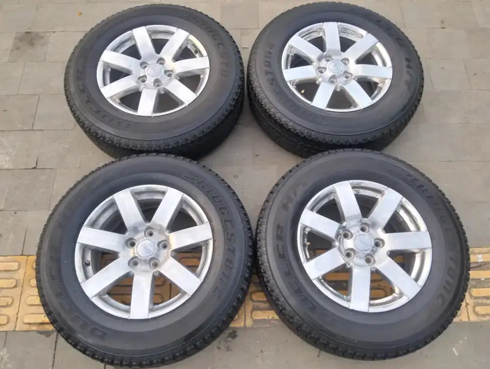 Velg original Jeep wrangler Sahara Rubicon