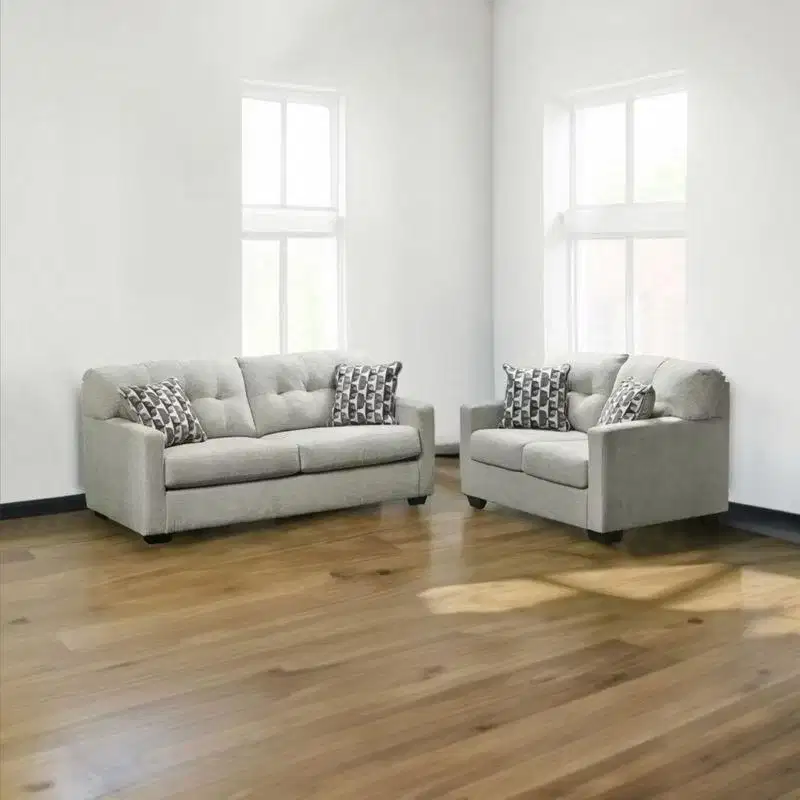 Informa ASHLEY MAHONEY SOFA