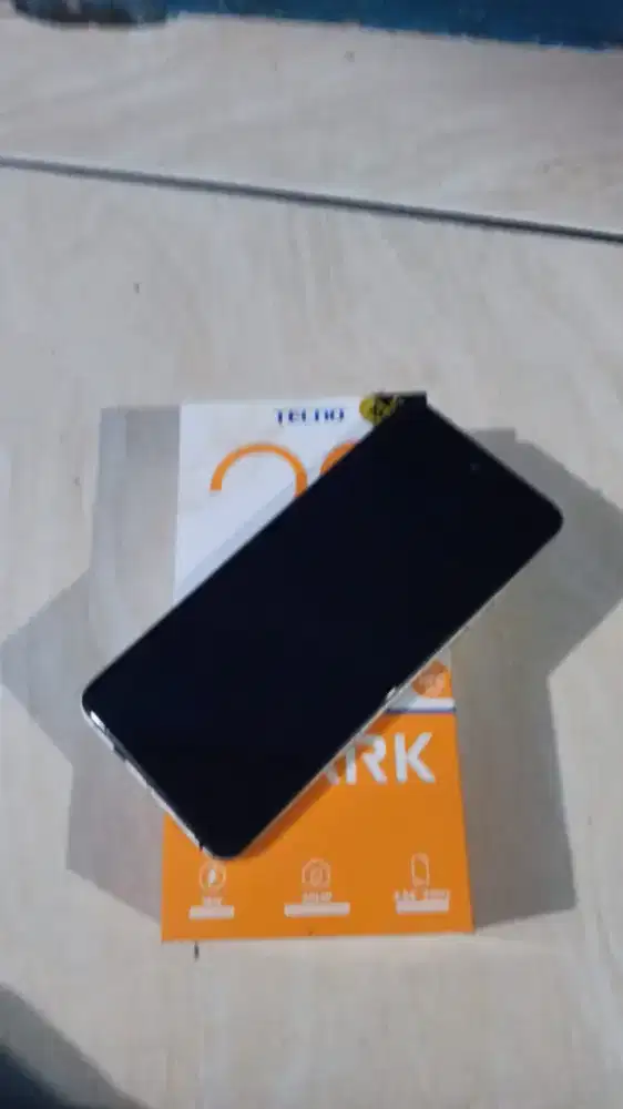 JUAL HP SECOND | TECNO SPARK 20C 8/128