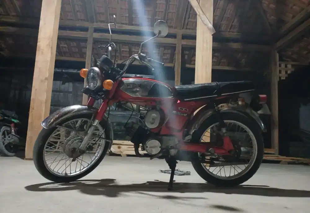 Dijual yamaha L 2 G th 1976 joss