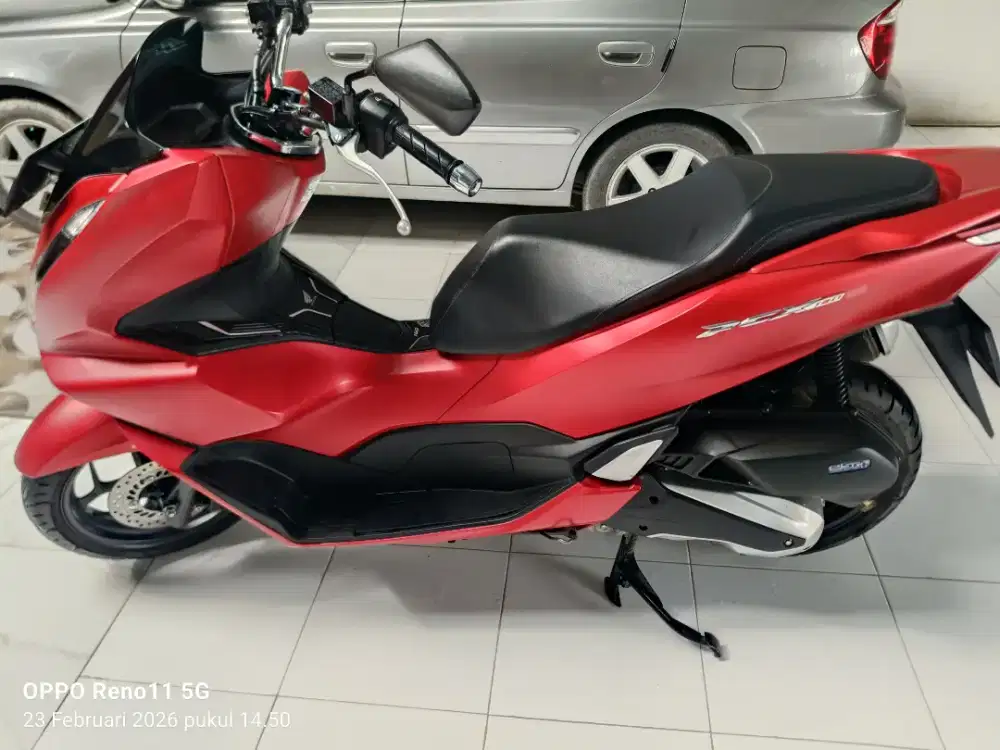 PCX CBS 2022 merah merona