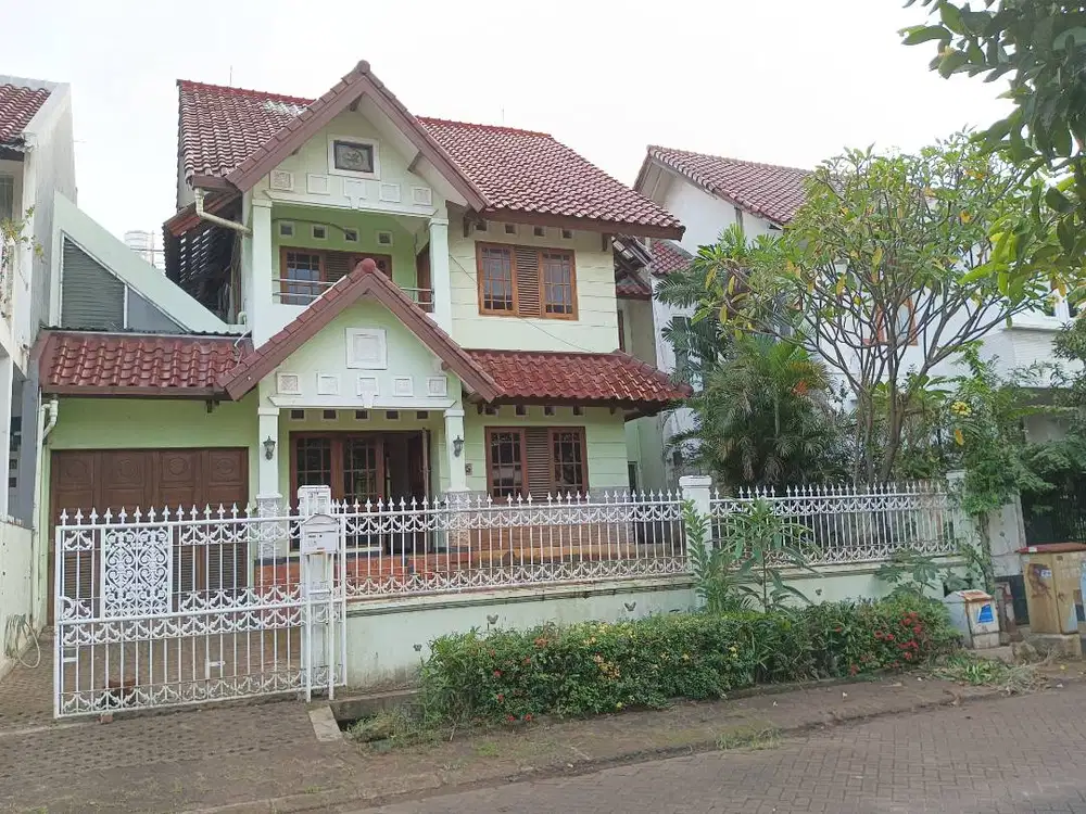 Dijual segera Rumah (tumbuh :+ruangan) green concept,