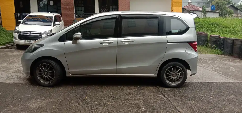 Honda Freed PSD 2011