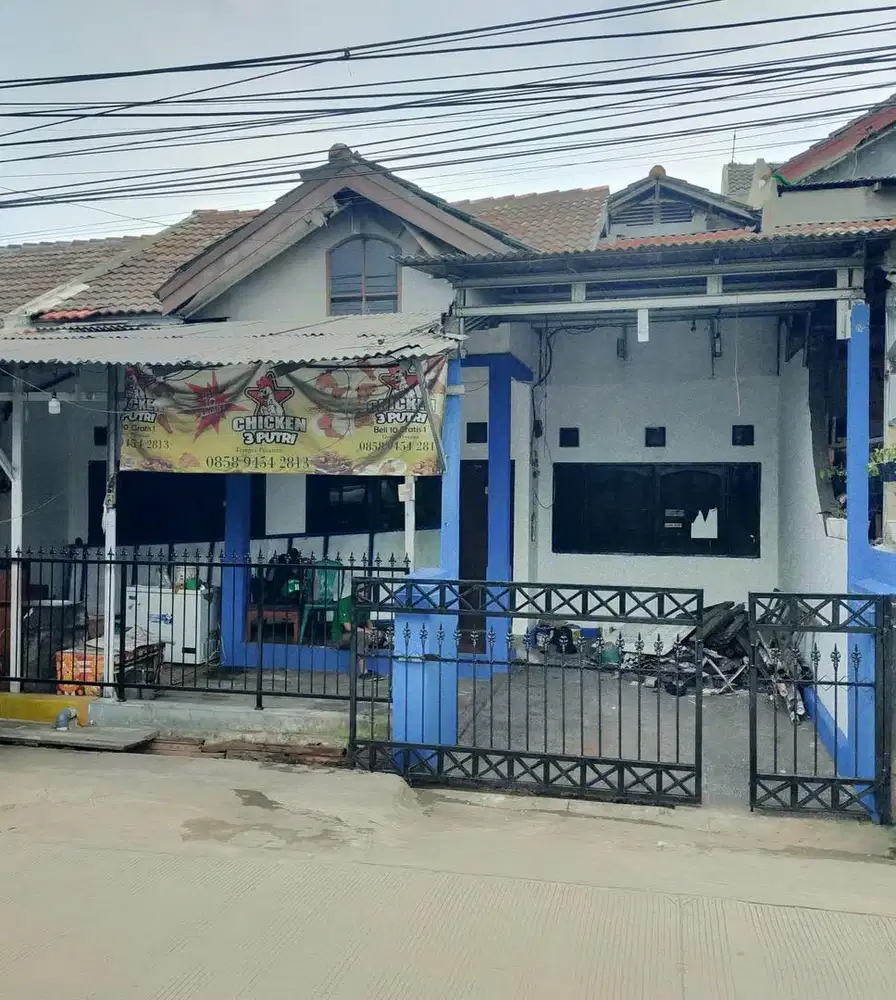 Disewakan rumah pinggir jalan bisa untuk usaha atau kantor.Lebar 9 M