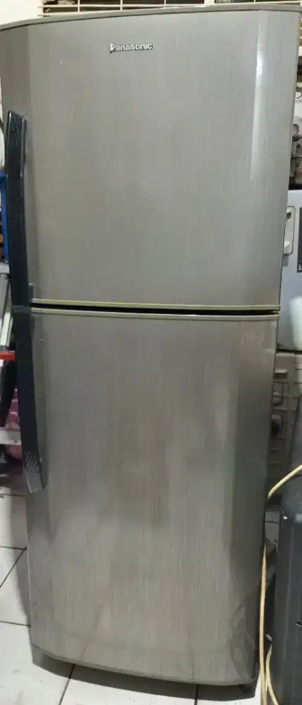 Dijual Kulkas 2 Pintu Panasonic