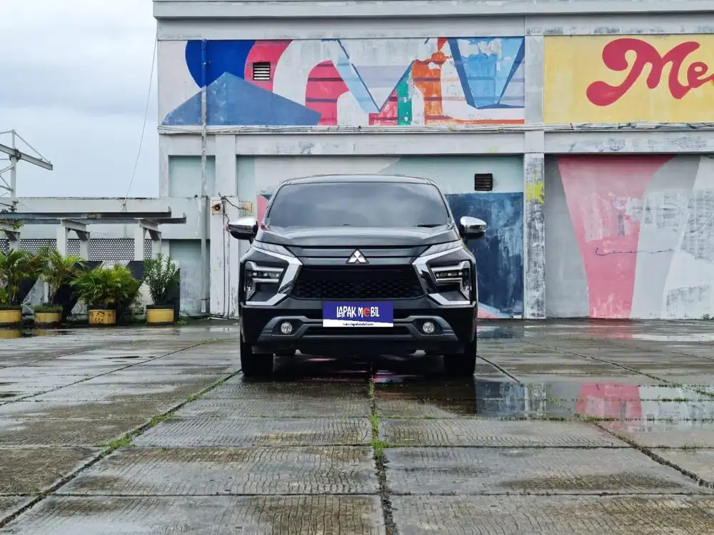 Mitsubishi New Xpander 1.5 ULTIMATE Matic AT 2023 Hitam KM 45RB