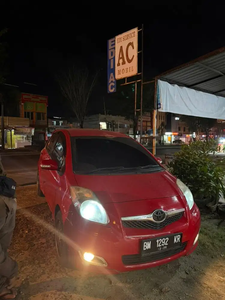 Dijual mobil yaris