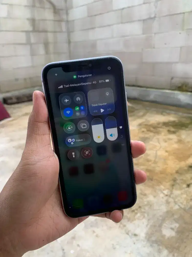 iPhone 11 64gb purple mulus