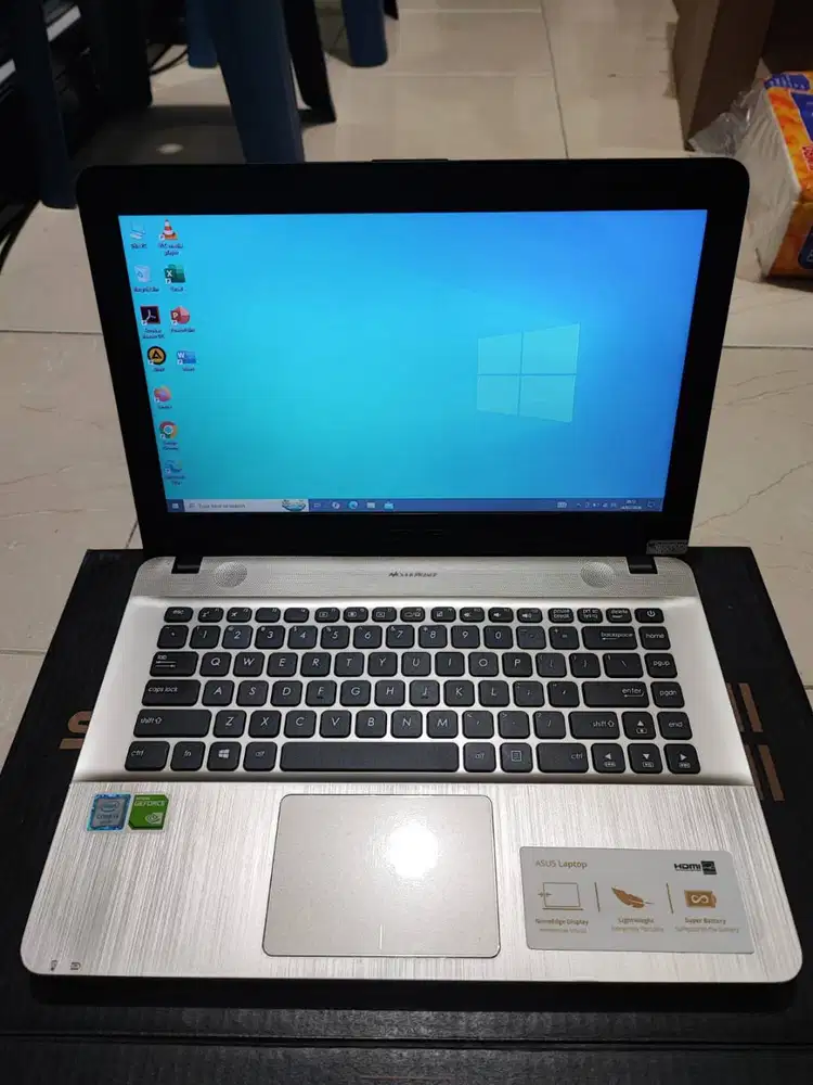 ASUS X441UB Core i3-6006U RAM 8GB SSD 256GB NVIDIA MX150 Like NEW